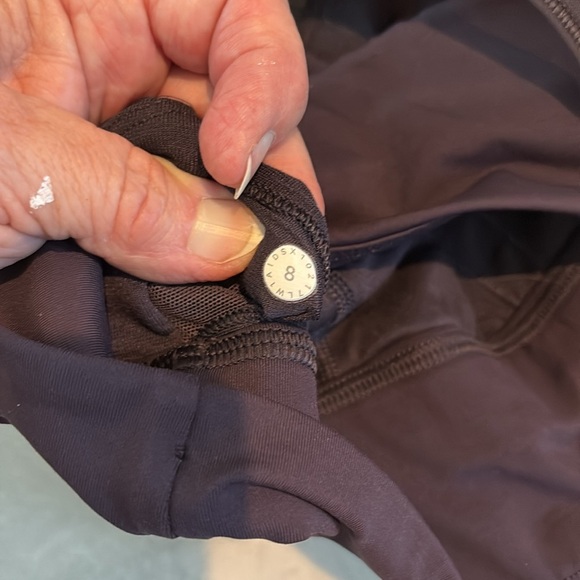 Lululemon Bra Top athletic tank/bra sports bra & over shirt purple EUC Size 8 - Picture 11 of 11